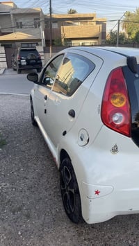 بي واي دي  2012  بغداد بسمي  كير عادي  مكينة وكير مكفولة  تحويل مباشر ...