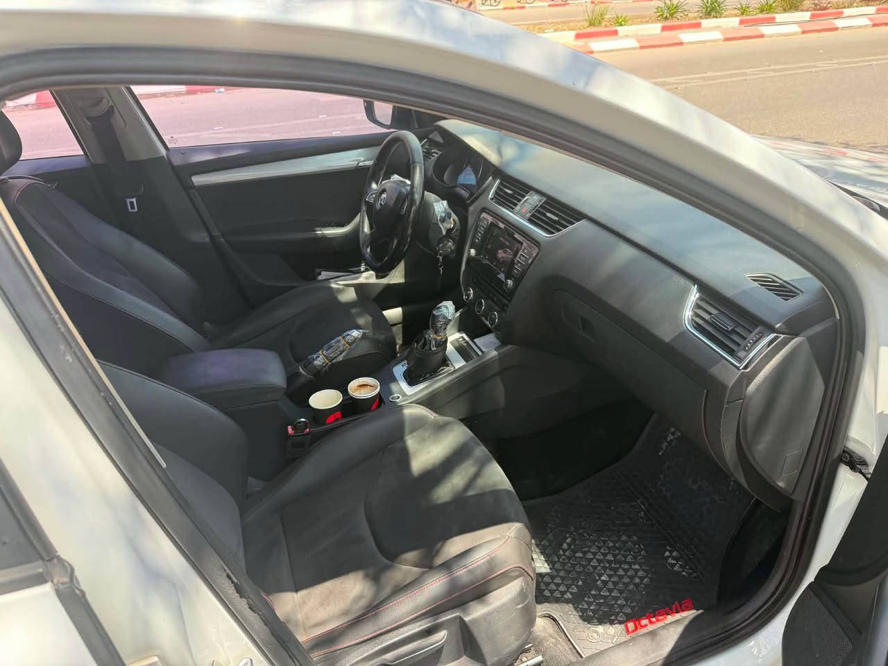 سكودا ٢٠١٥ 
تامين وترخيص سنه كامله 
تعديل VRS كامل 
مأطور 1600 
اتمات
الاستفسار ; 0597641730 שפרעם, Z


**إذا كنت صاحب هذا الإعلان وتريد حذفه لأي سبب، رجاءا أرسل رسالة إلى الدعم الفني**