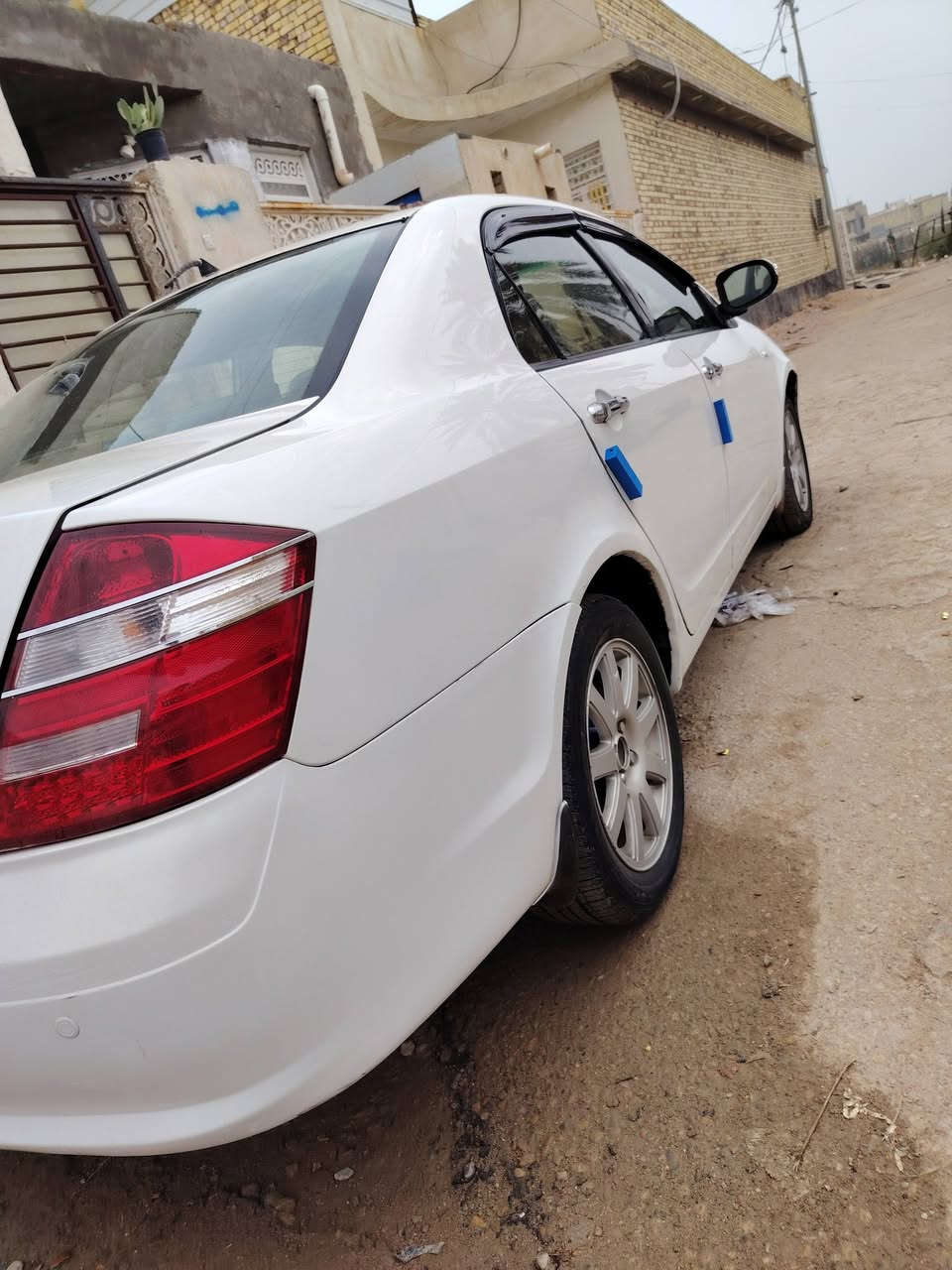 سلام عليكم  جيلي موبل موديل 13
سيارة خير من الله كير ومحرك شرط لا تنقيص ولا تبخير 

تخم تاير جديد تبريد شغال حدادية نص عمر غرفة جديدة 

سيارة مال بيت لو بيع او مراوس حسب لقناعة 

سعره50 وبيها مجال قليل

***********

***********

مكان العماره
