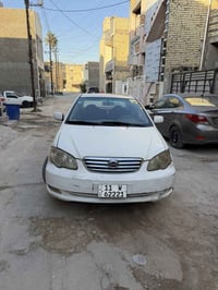 اخوان لي وأي دي أف ٣ بيها صبغ شوية بالباب الأمامي سيارة جديدة ماشية ٩٤...