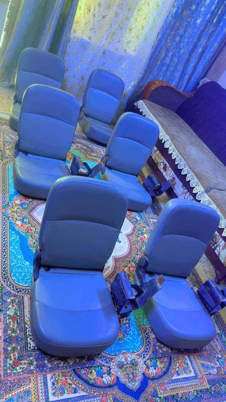 السلام عليكم كشنات كوستر للبيع السعر 1650000وبيهه مجال الرقم التليفون ***********
