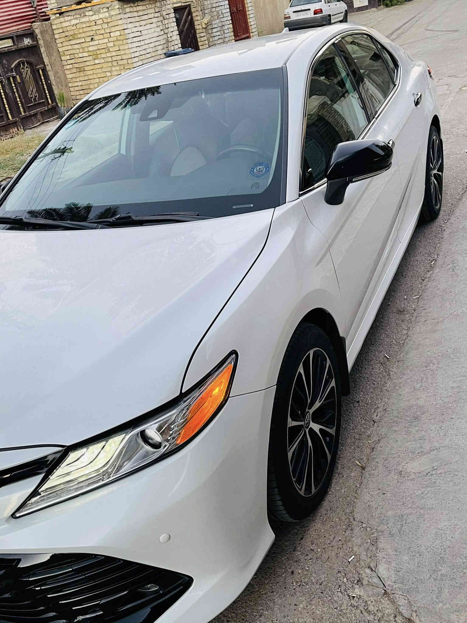 السلام عليكم
كامري ٢٠١٩ وارد امريكي كلين كلين بدون حادث 
بدون قطرة صبغ بدون ايرباك 
فقط تخريب فاتحين بنيد وراديتر وراجعين شاديهن 
حته بنيد مخلي عل كشن مبينات بصور اميركا حته دعامية نفسهه 
ماشيه ١٣ الف حقيقي زيرو تجي وتشوف 
سيارة من طبت للعراق لحد الان عل ايد وحدة
لا رصعه ولا شخط ولا خدش رقم بغداد باسمي 
سنويه ساقطة 
فول مواصفات عدا فتحة 
بصمة 
كشنات كهرباء 
شحن واير ليش 
لايت زنون بلادي 
بكلايت لد 
تبريد بيانو 
قطعتين تبريد 
كشنات جلد + تدفئة 
رادار توقف ذاتي 
سايد بريك بصمة
لايت زنون بلادي 
اشاير بل مري 
السعر ٢٠٧ بيها مجال بسيط 
مكاني بغداد حي العامل لاتصال ***********
