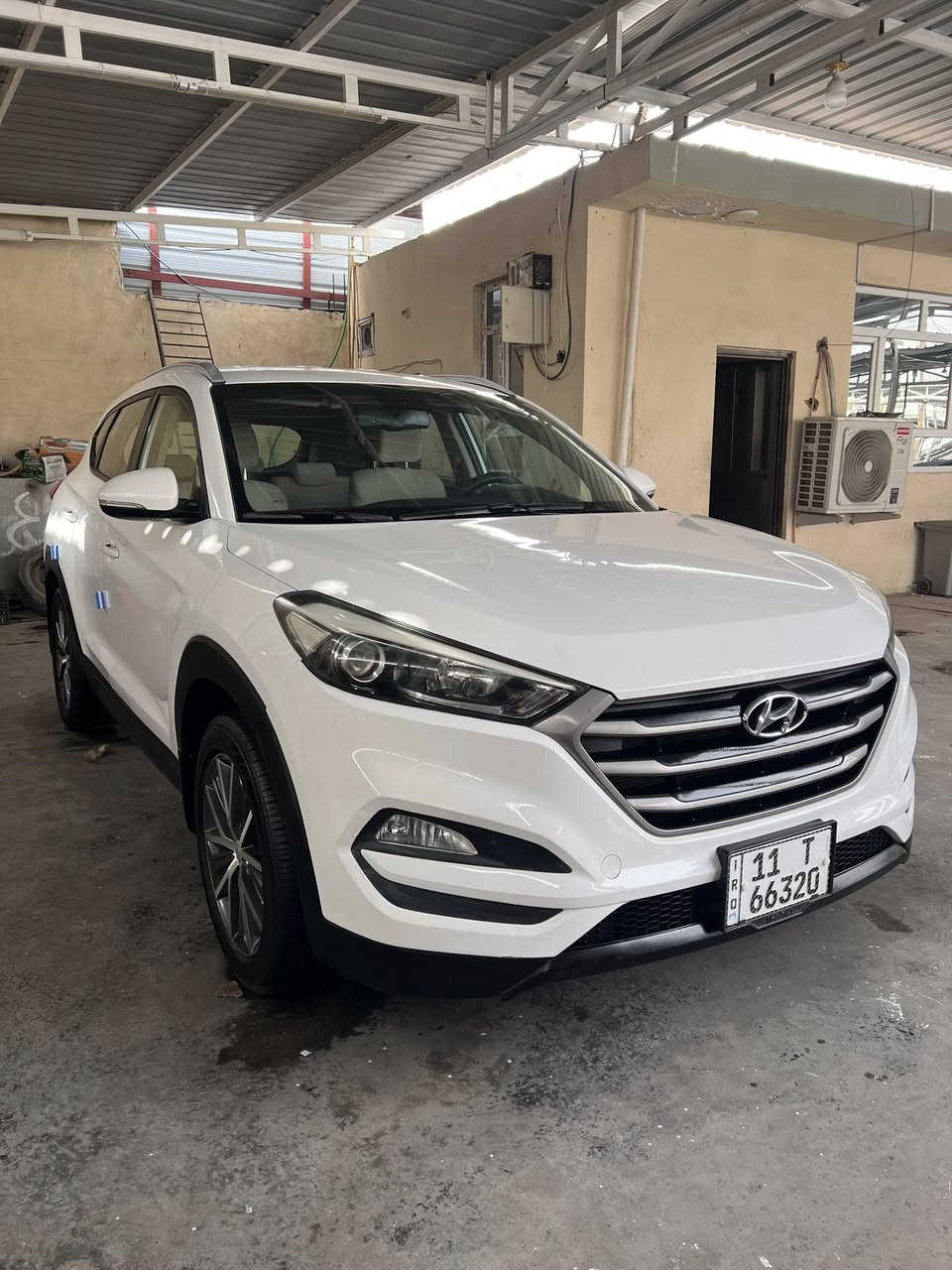 توسان 2016 خليجي رقم بغداد بسمي مكفوله كفاله عامه ماشيه 100 كير محرك حداديه تبريد كله جديد ع شركه 
السعر 165 مكاني بغداد اليوسفيه ناحيه الرشيد
للاستفسار *********** متوفر واتساب
