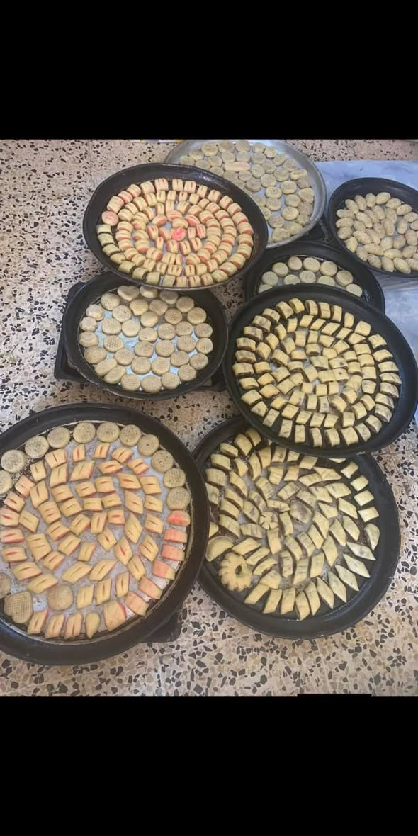 تم بعون الله فتحنا حجز كليجة العيد كليجه اهلنا 
قائمه الاسعار 
حشو جوز ب8
حشو تمر 7
حشو حلقوم 6
حشو السمسم والمبروش الكيلو 6
الخفيفي محشي تمر 7
خفيفي ساده 5الكيلو 
وعدنا عرض كل 5كيلوات مشكل او انتو تطلبو  شنو اتريدون  بس ب25 الف  . 
يوجد خدمة توصيل  .


**إذا كنت صاحب هذا الإعلان وتريد حذفه لأي سبب، رجاءا أرسل رسالة إلى الدعم الفني**