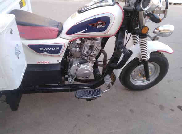 السلام عليكم  : ستوتة موديل 22 محسوبة على 23 ، أوراق أصولي كاملة ، المداور بنفس اليوم ، كفالة عامة ، من المحرك والشاصي والكهربائيات ، تواير جديدة ، بدي نظيف بلادي . تجي وتشوف .. السعر قفل نهائي 
2 مليون و 750 ..
 الناصرية ،الغراف ،حي الجامع  .. تلفون 
***********
