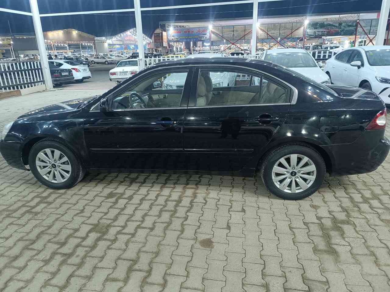 السلام عليكم 
اوبتيما للبيع موديل 2007 محرك 2400 دوش وارد حادث جاملغ وينيد
تبريد شغال حدادين جديده تخم تاير ورقم مميز وباسمي السعر 
90  وبيها مجال مكان السيارة النجف الاستفسار ***********
