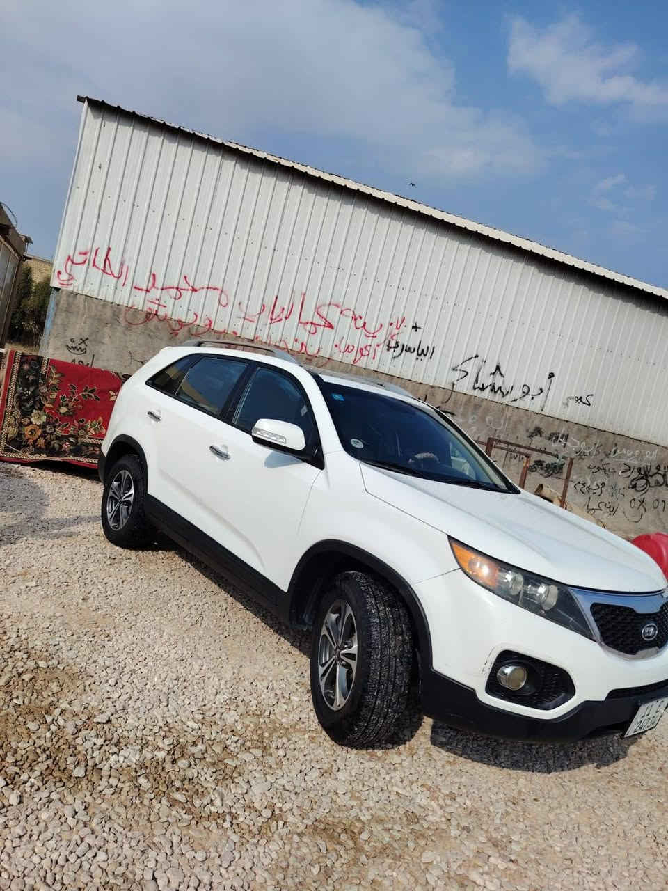 يالله للبيع سورنتو خليج /
موديل /2010
 محرك/6/السياره فول
 مواصفات واحد عله واحد /سقف بنو رامه 
 وجاهزه عله اخر حبه  كفاله عامه
 من ضربه وصبغ وتبديل عده(قبق الجنطه فقط تبديل) والباقي كفاله بشرط مكينه وكير بشرط حداديه 100/70 تخم تاير جديد تبريد 🥶🥶 رقم بغداد شرط التحويل السعر /140 / وبيه مجال مكان السياره الدوانيه قضاء الحمزه
اتصال ***********
