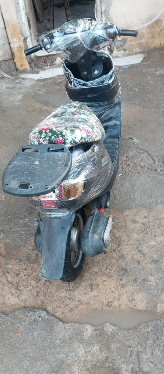 سلام عليكم دراجه البيع نوع بطه دراجه حلوه ونضيفه دراجه ما متعوبه شلعه معدل سعر 225 متواجد خاص او هاض رقمي  ***********
