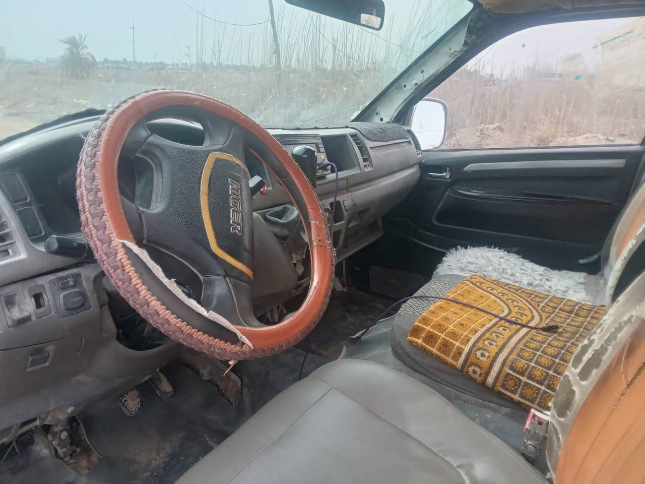 هايكر ٢٠١٤
سعر ٦٥ وبيها مجال او مراوس بسيارة كاز 
للاستفسار 
***********
