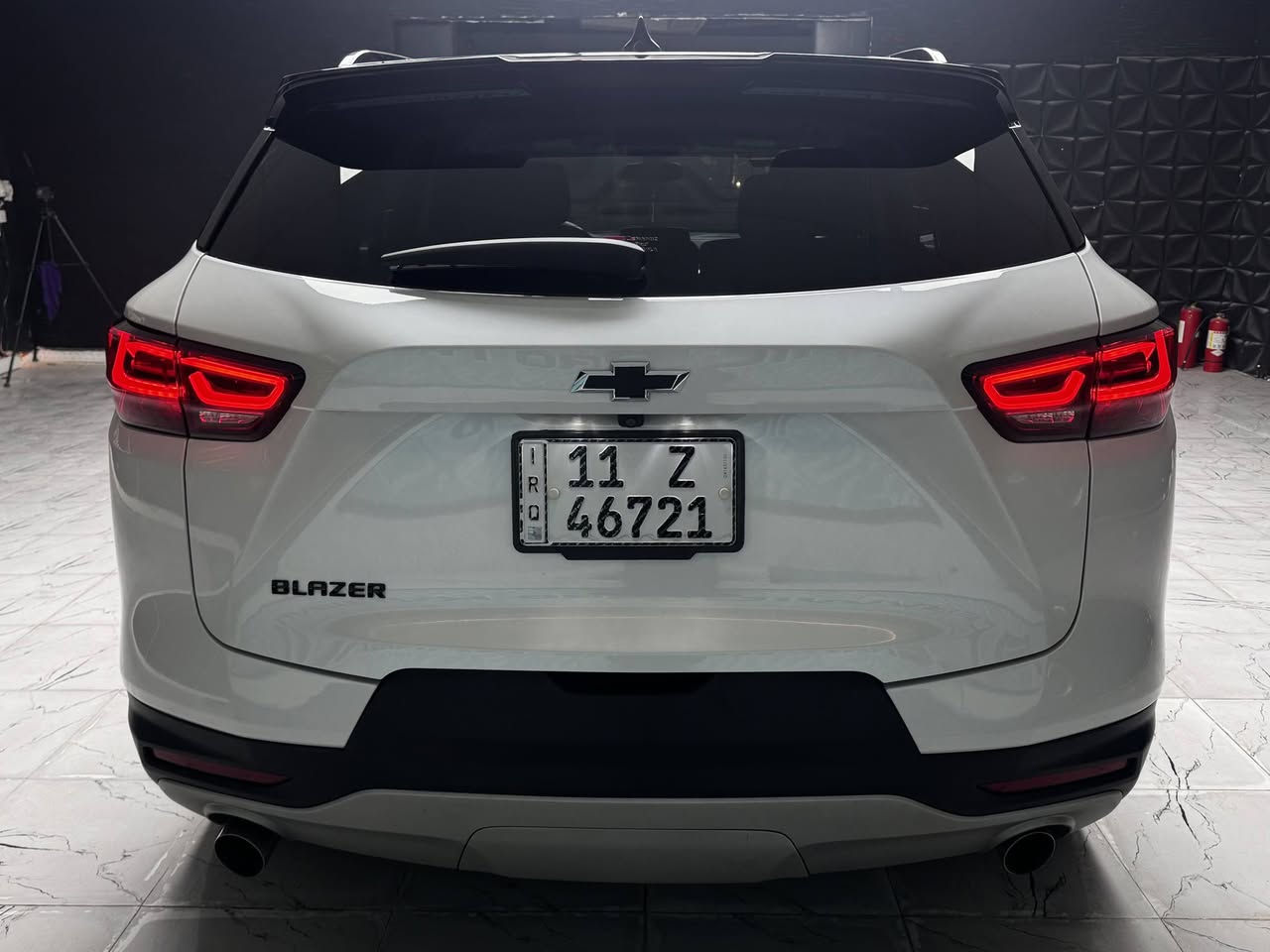 بلايزر Lt2 23 كلين تايتل مكفولة من الصبغ والتبديل حتى الدعاميات، بيها بارد باب السايق والخلفه فقط ..
***********
***********
