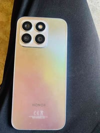 مبايل للبيع هنرx8b ذاكره 512 رام 8+8 بطاري 4500 دقه شاشه 2412x1080 الس...