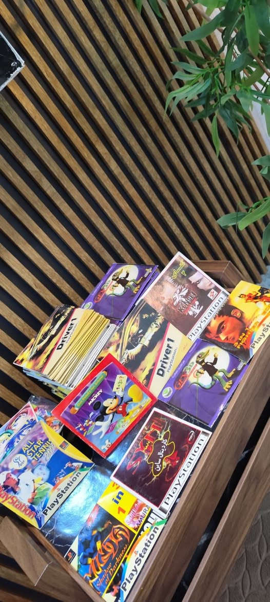 اقراص بلي ستيشن 1 بعده بكارتونته ابيعهن شلع كله جديد
بيه ٨ او ٩ عناوين


**إذا كنت صاحب هذا الإعلان وتريد حذفه لأي سبب، رجاءا أرسل رسالة إلى الدعم الفني**