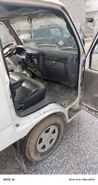 سياره 2001بغداد ام عيون مكفولة كير ومحرك وشاصي واكسن انكليزي بغداد الس...