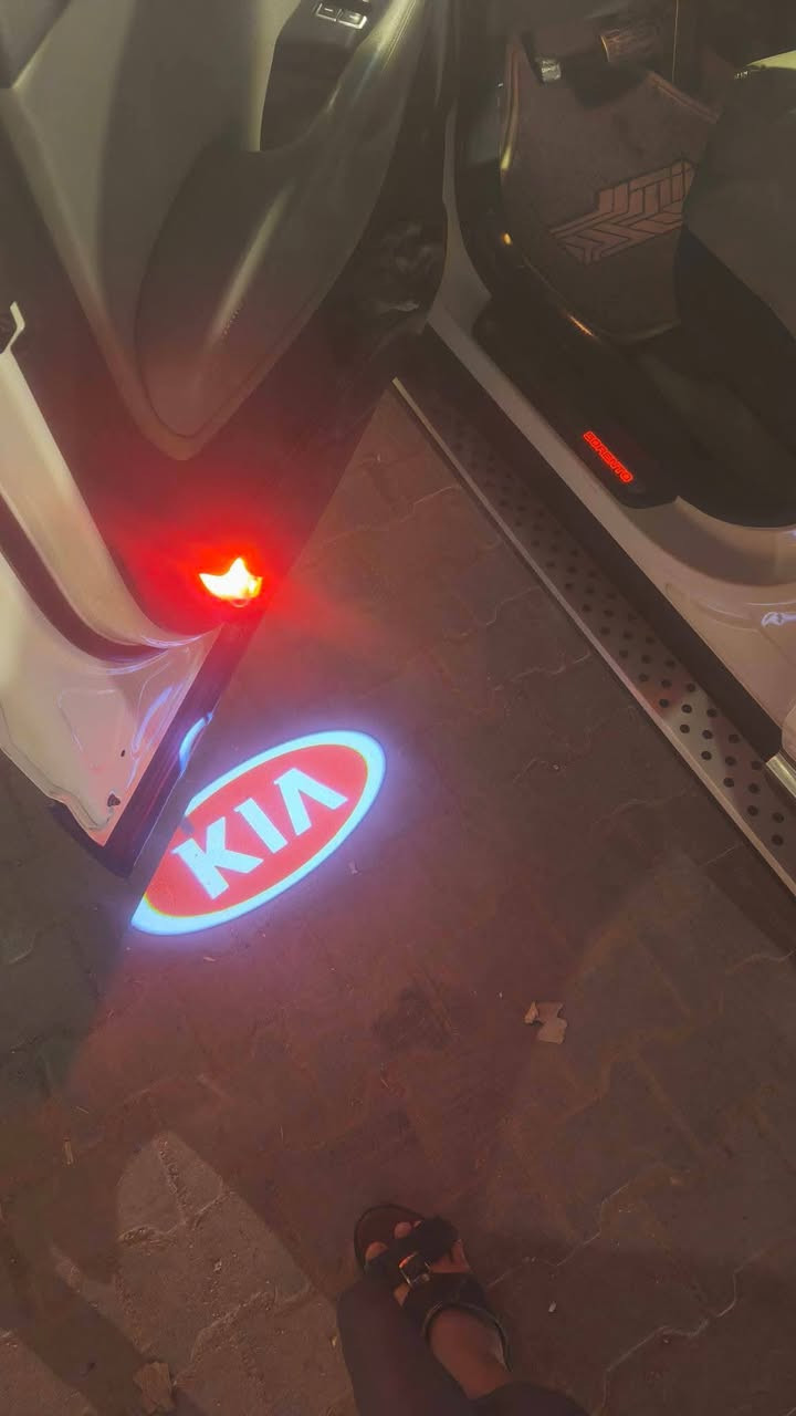 كيا سورنتو 2020 – فل كامل  باسم شركة لؤلؤة البخيت
المحرك: 6 سلندر

عدد الركاب: 7 راكب

الممشى: 105,000 كم

التبريد: 3 قطع تبريد (أمامي وخلفي تبريد ثلج)

 كشنات جلد

 داخل لون بيجي راقي

 3 أنظمة قيادة

 مرايا شفط

 دخول ذكي + بصمة تشغيل

 تحكم ستيرن

 شاشة كبيرة

 صندوق كهربائي

 مقاعد كهربائية

السعر218وبيها مجال  صبغ البند   وجاملغ مفتوح .

السياره عدنا وكاله بيها .

مكاني البصره 

***********
