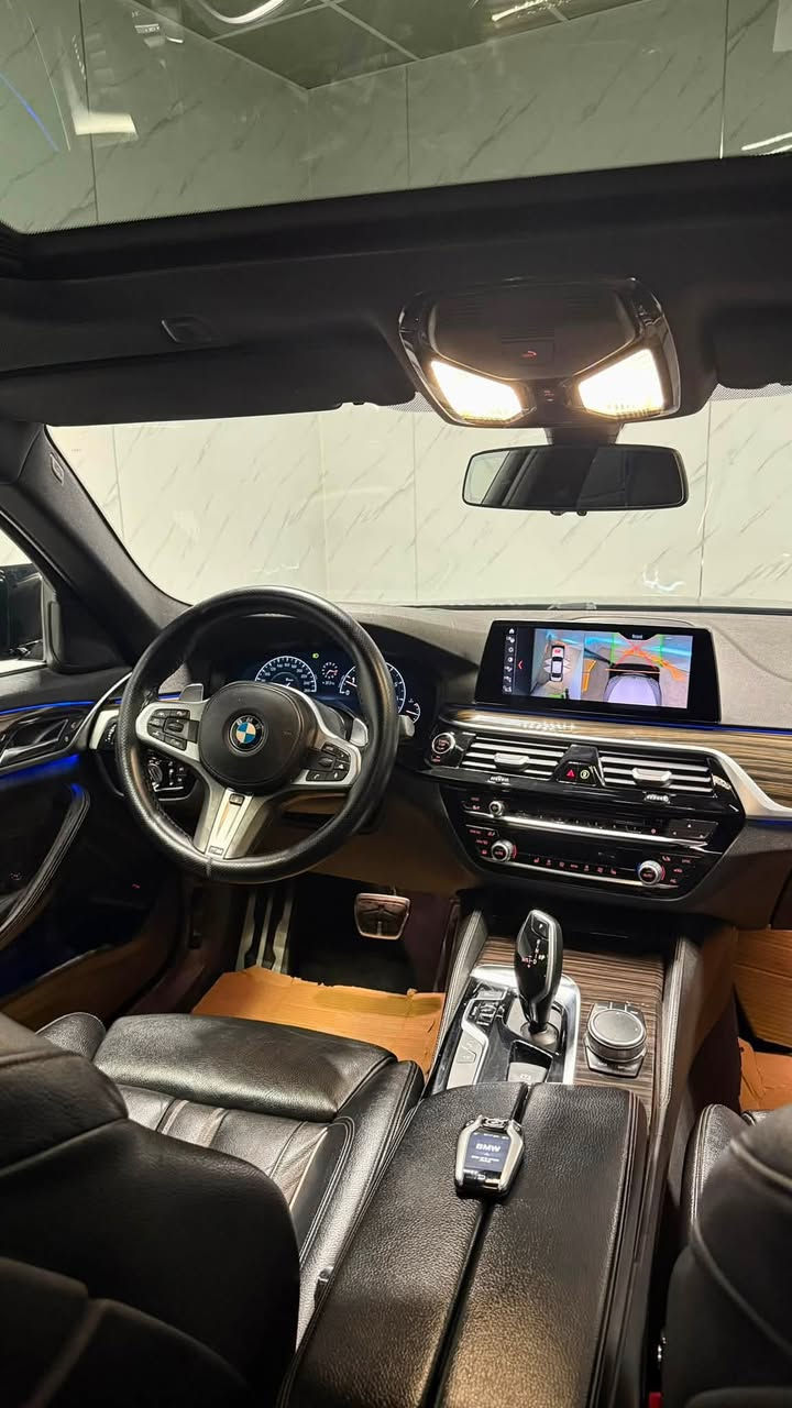 BMW 530i (M PACKAGE) 🇩🇪⚜️
***********📞
موديل 2019
87.000 كم
بدون صبغ و بدون مبدل ✅
اخوان سياره وكاله المانيا✅ ضمان انتربول

فول فول ١/١
٥ كاميرا، رادار كبير، بصمة كبیرە، اوتو پارك، داتاشو، 
كشنات و سكان حار، لايت متحرك، ابل كاربلي، لايت ليد
ليد داخلي، رادار جانبي و خلفي و امامي، ماوس، ثلاثه مودات ، اوتو ستوب،  سلايد، تحدید سرعة، تبريد مركزي 
شاشة كبيرة، كشنات جلد و كهرباهي و خزن،….

نظافه ١٠٠٪؜ كامل سيرڤس بدون نقص و صفر مسج✅
كلشي بشرت (محرك، كهربائي )✅
سليماني📍
Admin🌹
