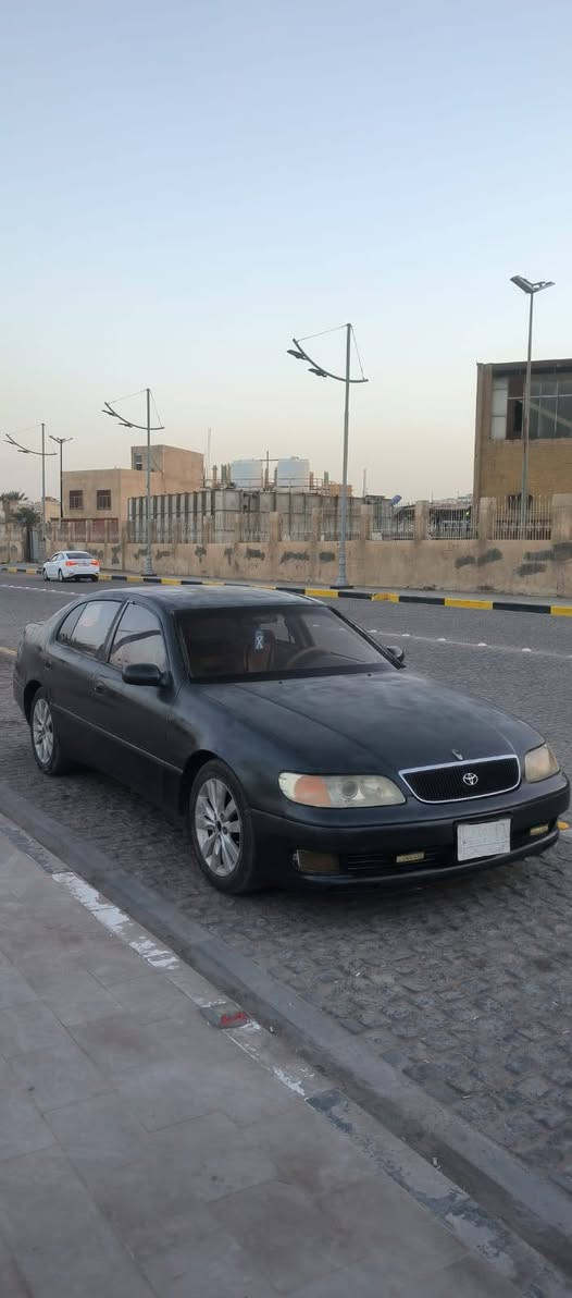 السعر ---45
السلام عليكم سيارة تيوتا ارستو مديل 2000 سيارة جاهزة محرك كير مكفول تبريد حدادية تاير نضيف سيارة خير من الله مكينة ففتي ترايك وين متريد بدي شوف العين سيارة مال بيت مكاني بصرة الكزيزة إذا اكو مراوس حسب القناعة 
***********
