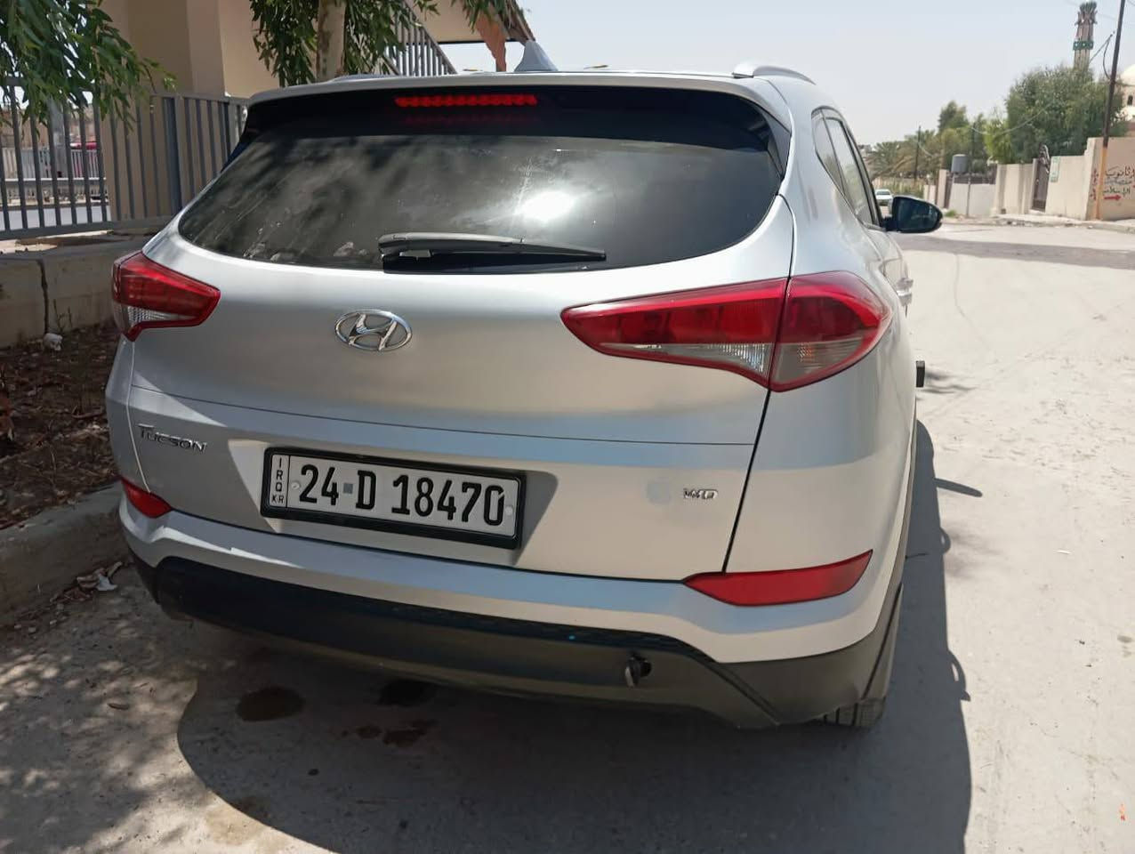 آلُـۜسـۨۚ(✋)ــِۖلُأمٌ ؏ـليۜـ(💜)ـكـۜم
توكسون 🚗
وارد امريكي👋
فول مواصفات بس من دون فتحه👋
موديل 2018👋
رقم دهوك مسطره🙋‍♂️
كابون بانزين ⛽
شرط التحويل 👋
ضررها موجود بل سونر 👋
محرك وكير شرط 👋
تدفئه وتبريد شرط 👋
طخم تايرات جديد 👋

#السعر-135$💸 وبيها مجال 
 العنوان.#مكتب_ريسان_لبيع_وشراء_السيارات (#موصل_الجانب_الايمن_حي17تموز_سايدين_الاقتصادين_مقابل_قطاع_الربيع) 
#اوقات_العمل⏲️ موجودين بالمكتب من ساعه10صباحاً الى الساعه 9مساءً 
ملاحظه يرجى الاتصال من الساعه العاشره  صباحاً الى الساعه العاشره مساءً 
للاتصال
📱***********
📱***********
#مكتب_ريسان
