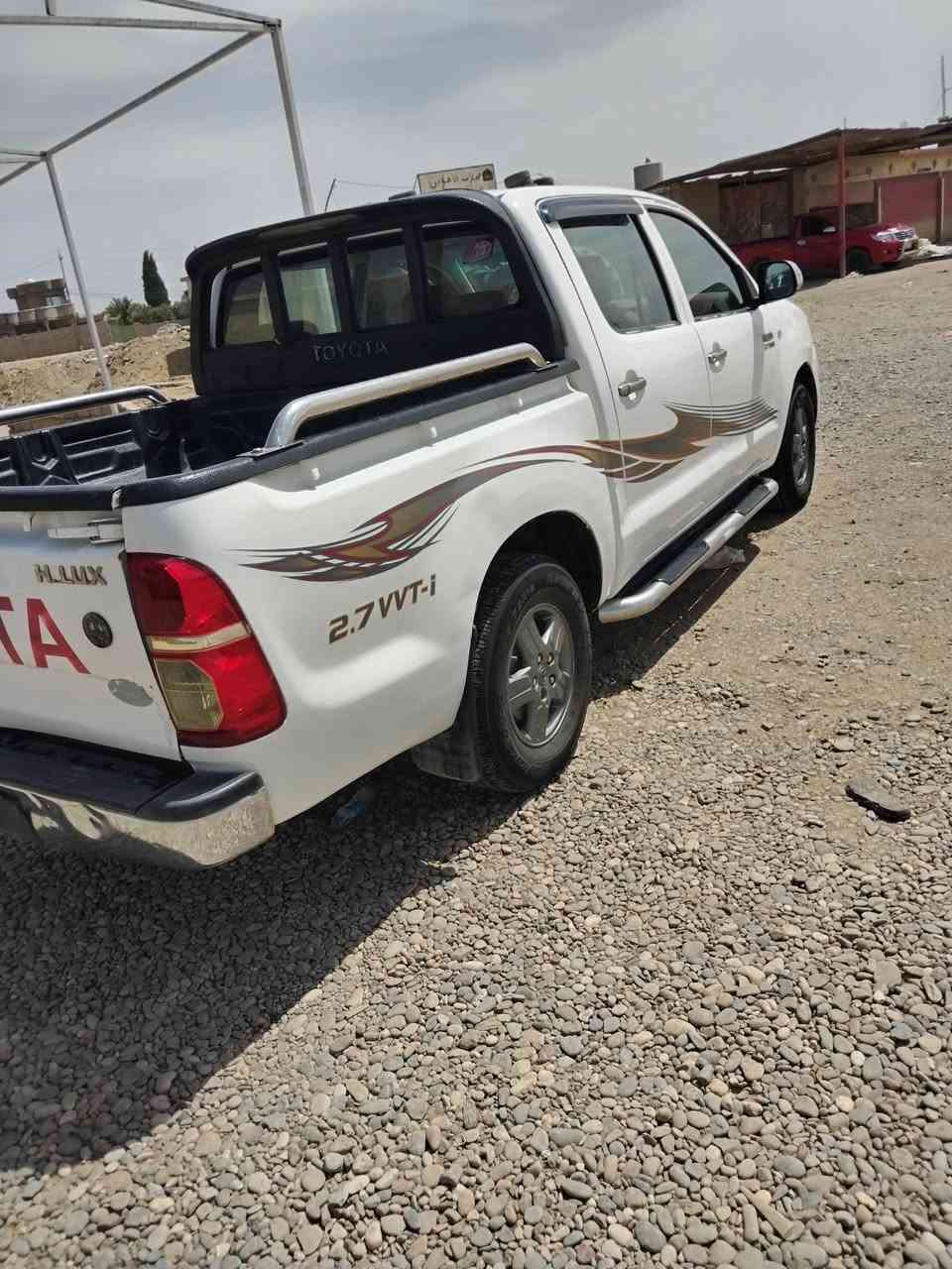 السلام عليكم عندي بيكم موديل 2009رقم نينوى كابون بانزين بيها تريد تحويل تريد وكاله بيها صبغ صفحه بدون دواخل بيها معجون قليل  كير ومحرك شرط تواير اربعه جدد طخم جديد
السعر 145
تفاصيل أكثر اتصل عرقم
***********كورك
***********زين
