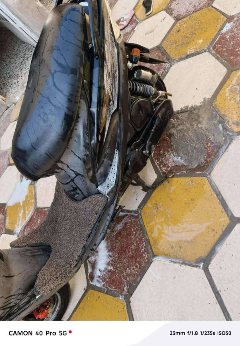 السلام عليكم دراجه ماكس عدله للبيع السعر خاص دراجه حلوه ونظيفه مكان الدراجه بابل قضاء هاشميه***********
