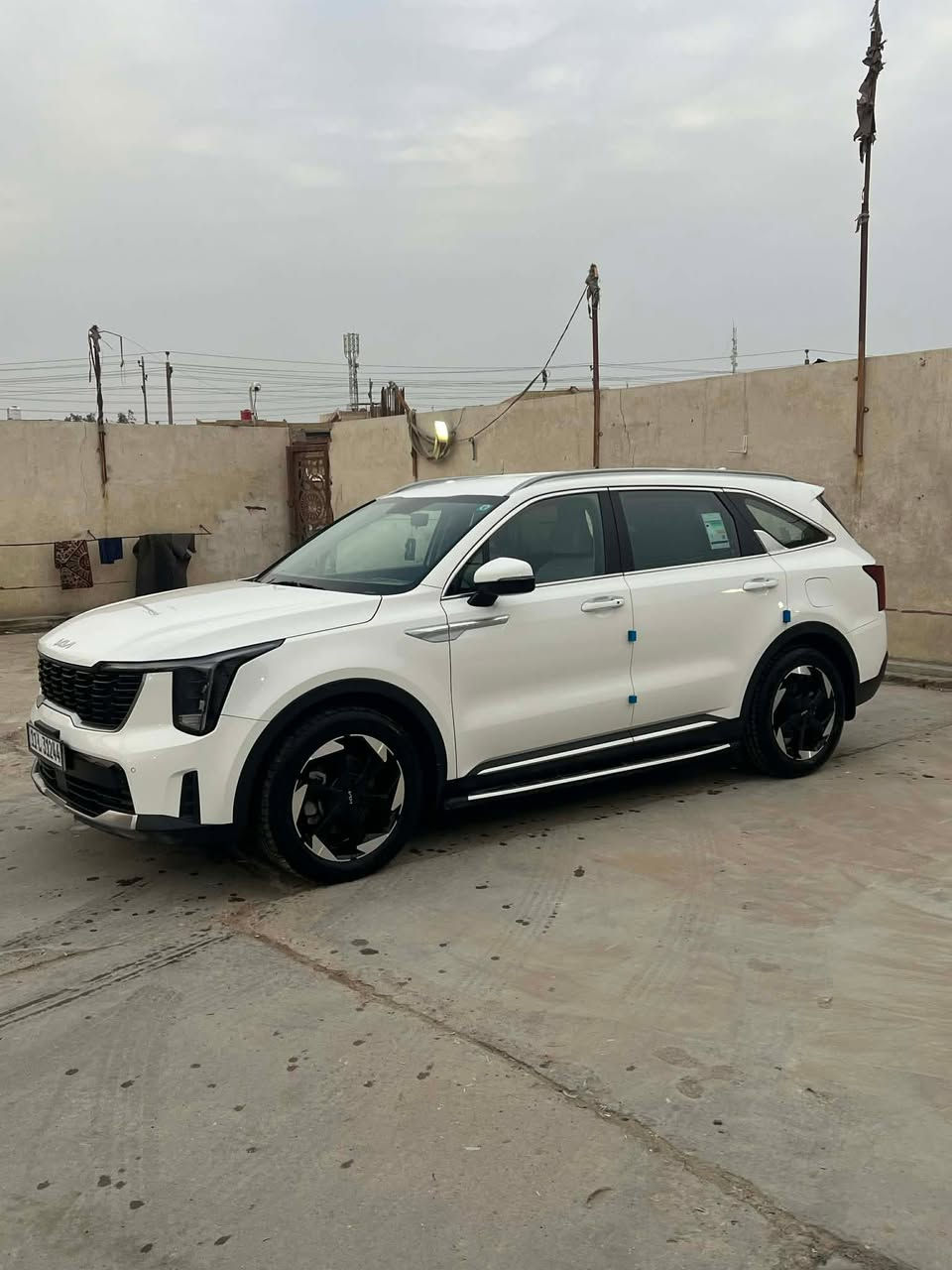 ((سلام عليكم))
للبيع كيا ((سورنتو 2024))

ماشية ((46 الاف كم فقط))

رقم بغداد الجديد

مكينة ستة سلندر 

كفاله عامة

المواصفات :- 

ويل 19

بصمة تشغيل وابواب وجنطة

كامرة خلفية

((داتا شو)) تشغيل عن بعد
مكان السيارة الناصرية مركز رقم هاتف ***********
