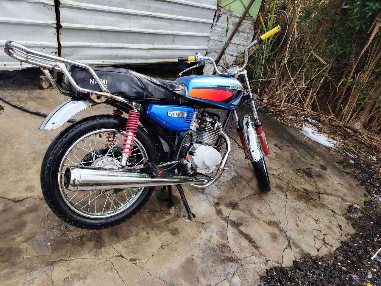 السلام عليكم اربعه كير كلك للبيع مكفوله من السرقه ولا تنفيذ ولا تبخير السعر خابرني وتدلل ***********
