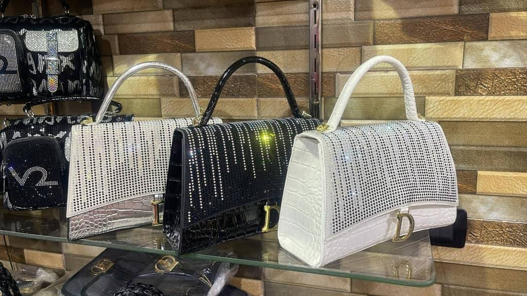 انوثة، فخامة، بكل ستايل بتختاريه💫🖤💫
لطلبات الجملة يرجى التواصل عالوتساب وتم لضيفك لكروب العملاء

💫🖤💫0951712944💫🖤💫

Details & تفاصيل 

اكسب فرصتك واطلب الان🤍✨🤍


**إذا كنت صاحب هذا الإعلان وتريد حذفه لأي سبب، رجاءا أرسل رسالة إلى الدعم الفني**