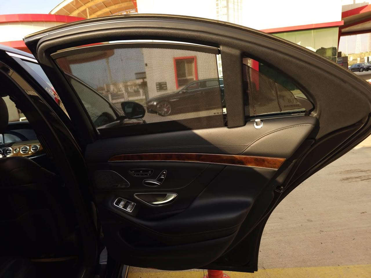 Md 2016
240 الف كم 
ثلاث قطع صبغ اثار شخط وليس دعم 
سيارة جديدة وماتحتاج دينار مصرف كلشي فيه جديد بشرط ع فحص.  
*********** أربيل, العراق
