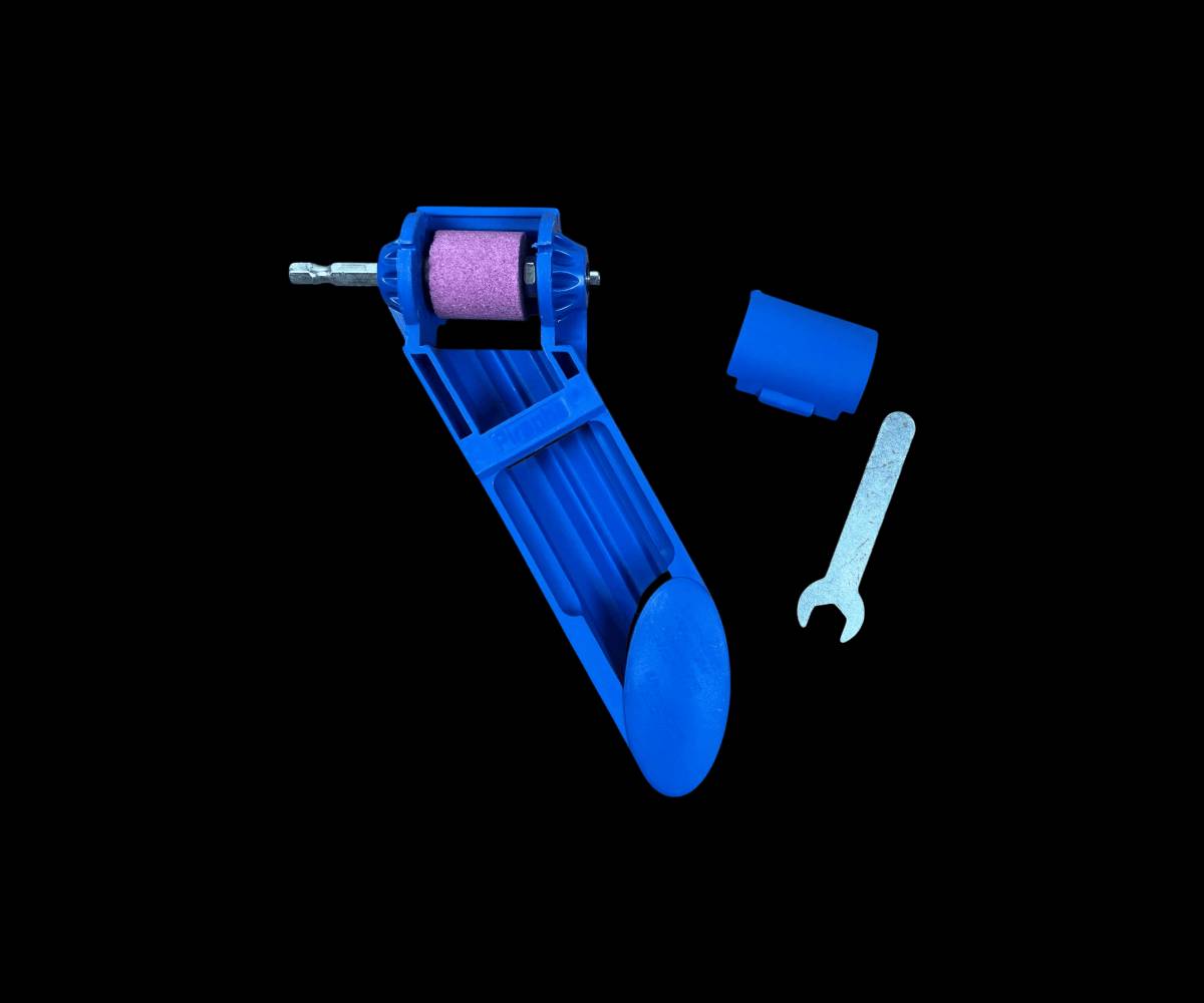 🔧💥 خلّي ريش الحفر ترجع جديدة بثواني!

مبراة ريش الحفر المحمولة هي أداةك الذكية لشحذ الريش المعدنية بكل سهولة ودقة 👌

كل اللي تحتاجه فقط تركبها على المثقاب، وشغّلها — ترجع الريشة حادّة كأنها جديدة 🔩✨

مصنوعة من حجر سنّ قوي يتحمل الحرارة والاستخدام المتكرر، مع تصميم موجه يضمن توازن مثالي أثناء الشحذ.

خفيفة، عملية، وتشتغل مع أغلب أحجام الريش من 2 إلى 12.5 مم.

القطعة الصغيرة اللي توفر عليك وقت، مجهود، وفلوس شراء ريش جديدة كل فترة! 🔁

🧰 متوفرة بلونين (أزرق  برتقالي) – يرسلان حسب المتوفر.