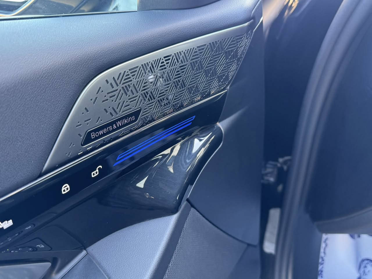 BMW  ( PROO PACKGE )
مواصفات خاصة فول الفول 530i موديل ٢٠٢٤ رقم اربيل باسمي مكفوله ومغلفة PPF  سعر ٥٣٥ للاستفسار ***********
