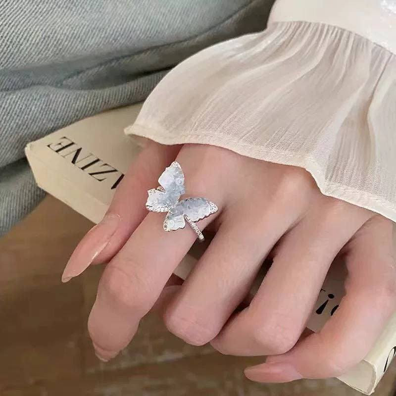 محبس فراشة 🥹🌦️🍄

شكله يجنن حيل راقي 🦢⭐️🤍

كمية محدودة جداً ⭐️‼️

متوفر 🤍💗

السعر: ٤٠٠٠ 🍄


**إذا كنت صاحب هذا الإعلان وتريد حذفه لأي سبب، رجاءا أرسل رسالة إلى الدعم الفني**