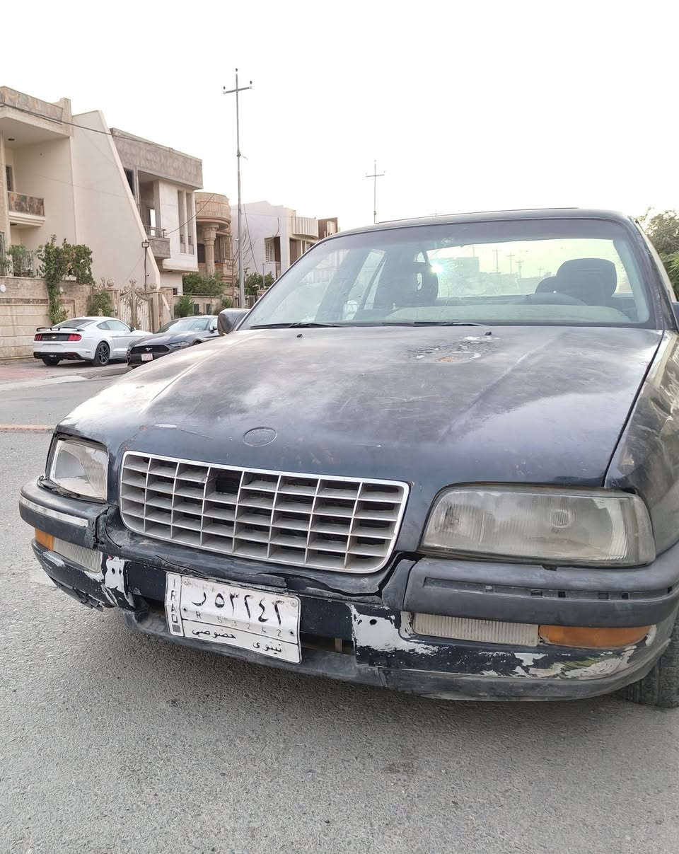 اوبل سيناتور  موديل 92  30 كبس رقم ألماني سنوية خضرا 
السيارة اخذتها مشروع تعمير (محرك معمر كامل أغراض اصلية ) سويت ادامة فيت بم، تنظيف تانكي، نوزلات ، بلكات، ،وايرات ، سلف، دينمو ، باتري جديد . راديتر جديد بانكة وكلج وجوينات جدد.
كير تعمير كامل بس الكنترول و الجوزات الداخلية بقت ما  فحصتها . هسه تحرك أول نمرة بس. كهربائيات الكير فحصتها وطفيت ال s . 
 
السيارة عمرتها وما مشيت بيها وما كملتها و بقت واكفة .
كوبون ما بيها
***********
