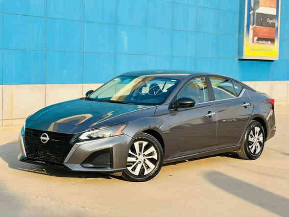 السلام عليكم 
نيسان التيما موديل 2024 
السعر  147 
ايرباكات سليمه 100/100
مكينه وكير وتبريد كله بشرط 
محرك 2500 المرغوب اربعه سلندر
بصمه 
ابواب بصمه 
صندوق بصمه
تحديد سرعه
رادار امامي وخلفي
تشغيل عن بعد 
شاشه وكاميرا
وبعد بيها مواصفات 
السياره حادثه - راس بند صبغ فقط 
بدون دواخل شرط
رقم شاصي موجود مع صور
☎️***********☎️***********
