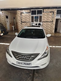 سوناتا 2012 للبيع او مراوس  سياره بصمه فتحه  شاشه جبيره  خير من الله  ...