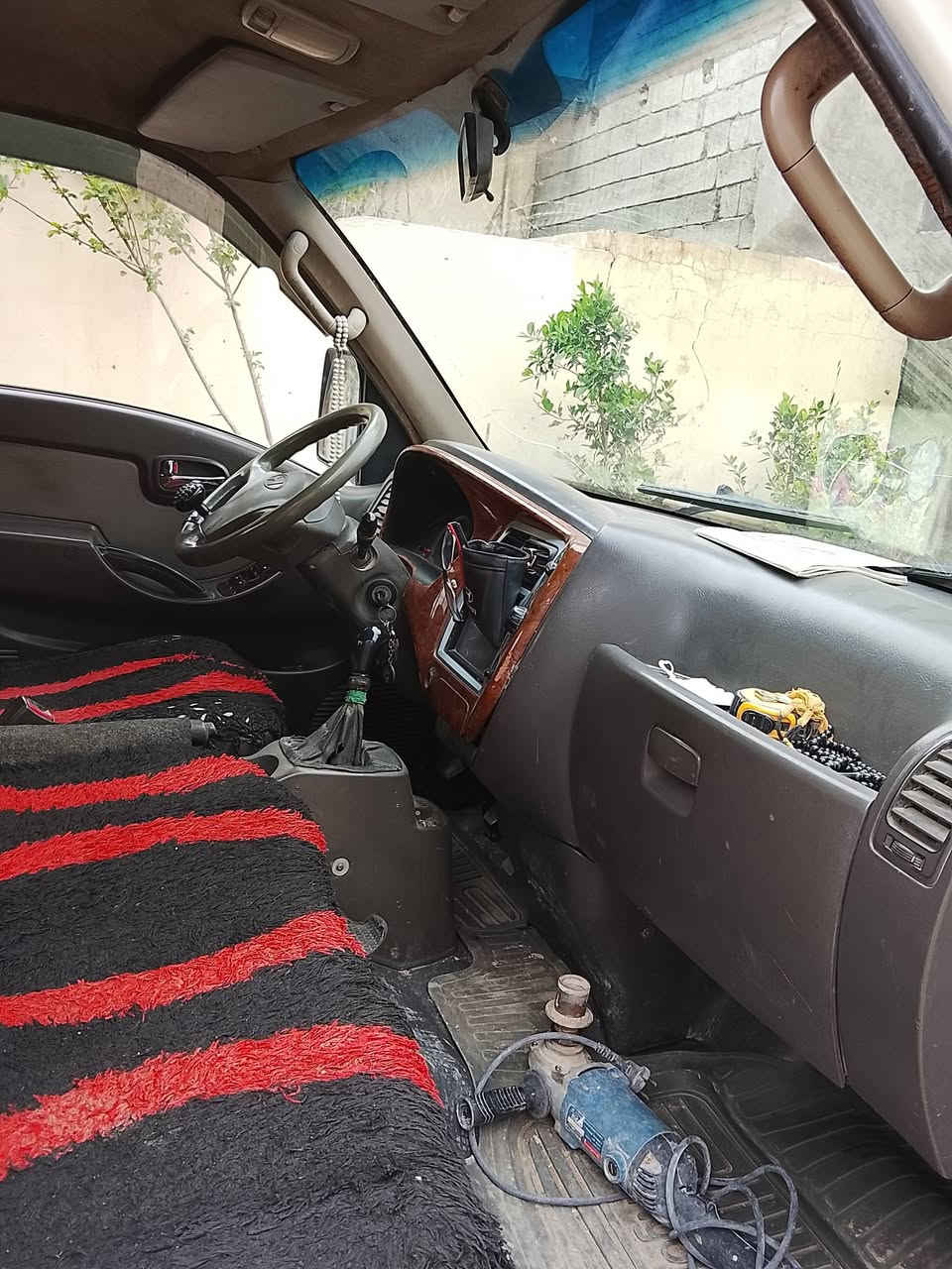 بورتر موديل 2007 محدث 17 السعر 75 وبيها مجال مكينه 3000سوبر للتواصل والاستفسار  الاتصال على الرقم ***********
