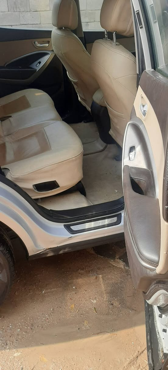 سنتافيا ٢٠١٥ رقم ذي قار حرة شرط التحويل كفالة كير محرك ٦ سلندر ٧ راكب تبريد تدفئة حدادة جديدة طوبة بيه بنوراما وبنيد اثر جفية خفيفة الصفاح سليمات وبيهن جراد  السعر ١٠٥ وبيه مجال  ت *********** مكاني بصرة
