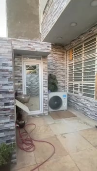 يعلن مكتب تبارك الرحمن للعقار عن بيع دار طابقين مسلح بناء ٢٠٢١ مساحته ...