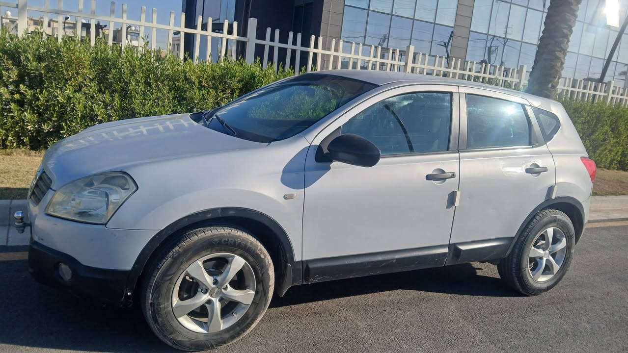 نيسان كاشفاي موديل 2008 كامله بدون صبغ حداديه دبلات السعر 75 ورقه وبيه مجال العنوان بغداد الدوره الرقم ***********
