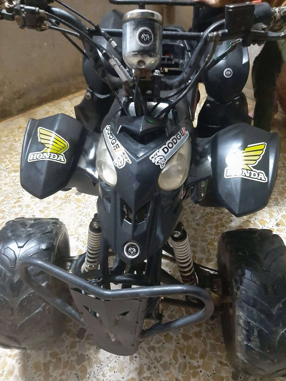 ماطور رباعي للبيع السعر 250 الف شغال كامل
***********
