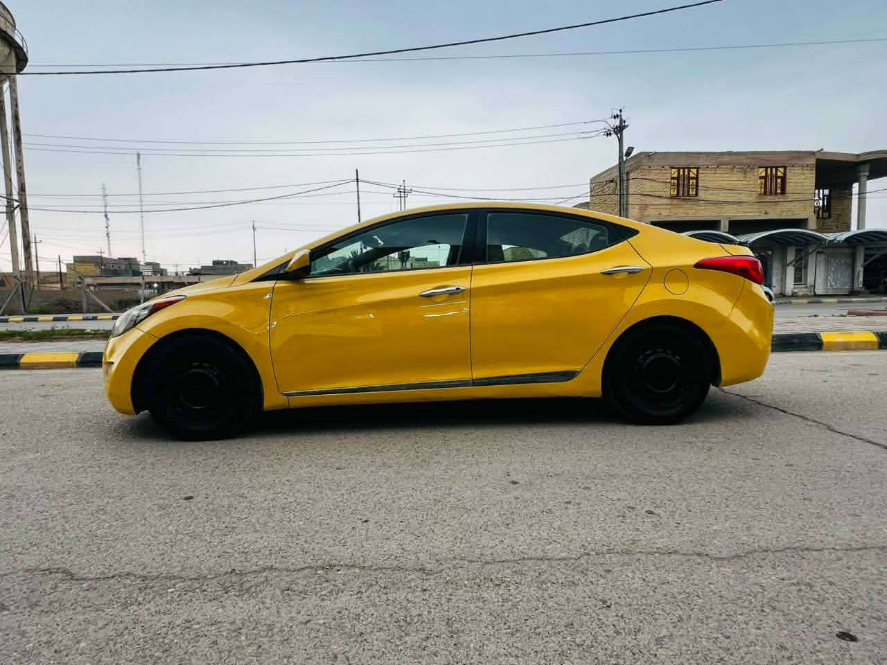 السلام عليكم النترا موديل 12 وارد أمريكي مكينه 1800 مكينه وكير وحداديه تخم تاير دواخل جديده كهربائيات كلهه شغال السياره مكفوله من التبديل والضربه والشواصي والغود والبرانكيتات بس الدعاميه مبدله شرط صبغه وحده رقم بغداد مشروع وطني تحويل ثاني يوم مصفره خط وبحث وغرامات السعر 88 المكان واسط قضاء الحي الرقم ***********
