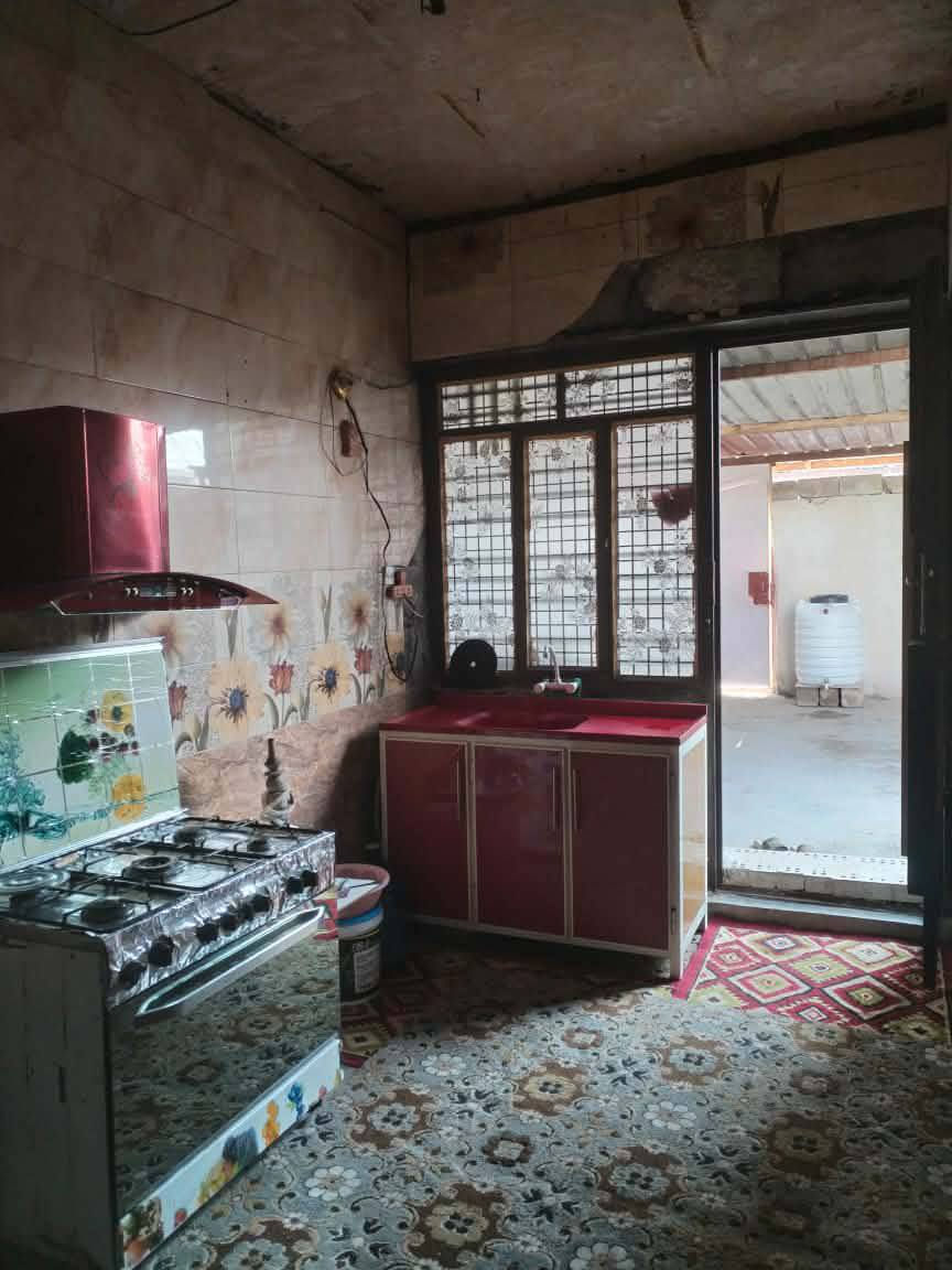 سلام عليكم مشتمل للبيع الموقع حي رشيد المساحه 125للستفسار
*********** السعر خاص او اتصال 
مهند العجيلي
