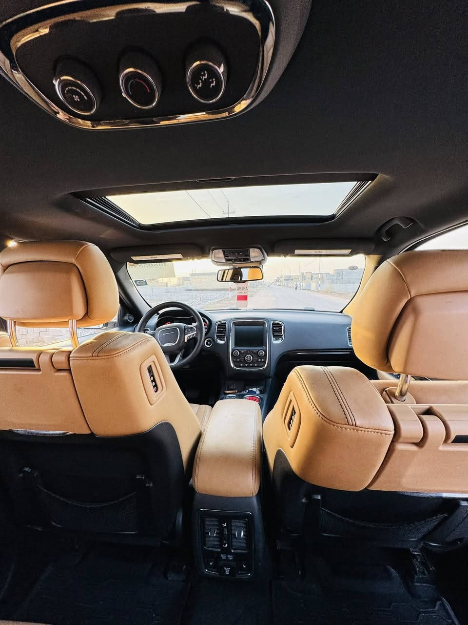 السلام عليكم
دورنكو 2015دخول جديد كتاب ضباط 

فئة سيتاديل. اعلى فئة فول مواصفات 

السيارة بدون حادث بارد بالجاملغ كد شبر 

فتحه 

بصمه 

كشنات منفصل 

مري قلاب 

3شاشات 

رادارات 

كشنات حار بارد 

٣وضعيات للسائق 

٧راكب وبعد مواصفات معروفه السيتاديل 

السيارة جاهزة ماناقصها برغي النضافه فول  

باقي التفاصيل رقم صاحب السيارة ***********
