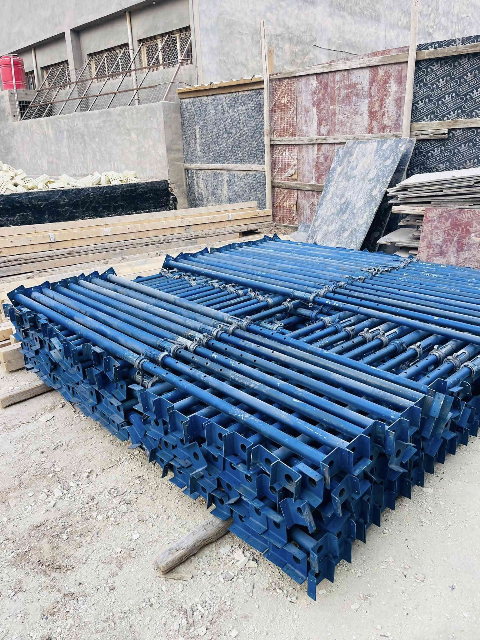 للبيع جكات + بلاويد + سير  /سعر مناسب ***********
