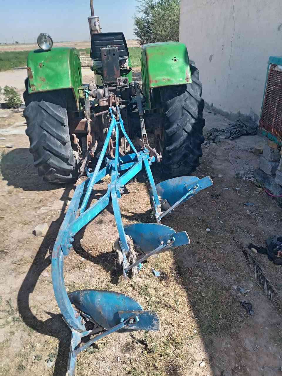 مكينه سيرت ٩٦ بدون جاهزه للعمل معه فدان معه خرماشه العنوان طريق كربلاء نجف الاستفسارات***********
