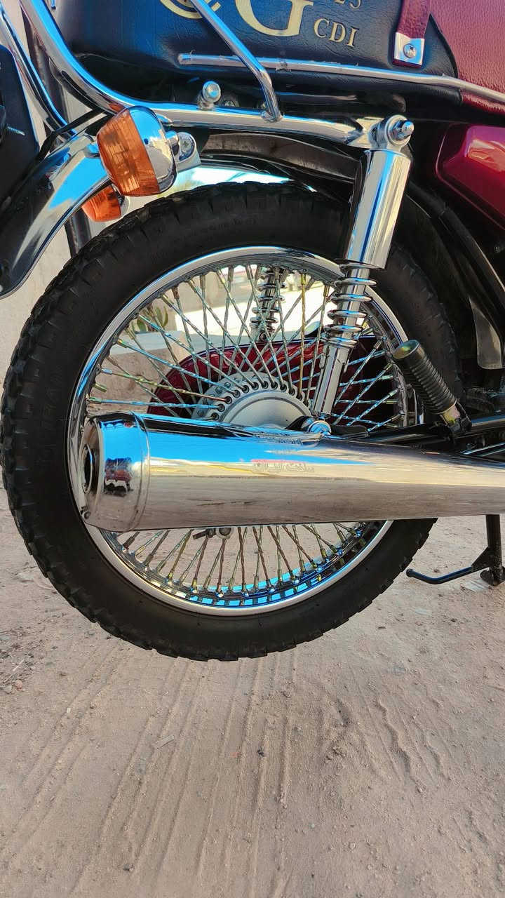 السلام عليكم . 
وينه الي يدور جديد . 
دراجه- نامه برو مقدم دسك . 
موديل 23 شاصي 23  ✨
دراجة - جاهزه كهربائيات كلها شغاله . 
 رقم - وسنويه نجف نكليزي . 
مكاني - النجف الاشرف . 
سعر -  خاص . 
رقم الموبايل - ***********
