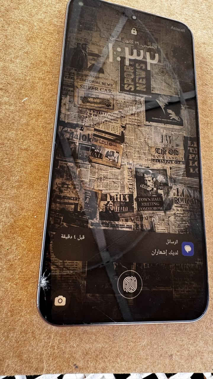 السلام عليكم 
Honor x9d
ذاكره 256
عشوائيه 12
بطاريه 8300
كاميرا108mg 
شاشه 120 هيرتز 
الجهاز نضيف حيل  استخدام شخصي قليل 
الضرر .. فقط كسر بسيط بطارف الشاشه ما مأصر ابد عل استخدام 
السعر : 310 وبي مجال 
مكاني تكريت القادسيه للتواصل خاص .


**إذا كنت صاحب هذا الإعلان وتريد حذفه لأي سبب، رجاءا أرسل رسالة إلى الدعم الفني**