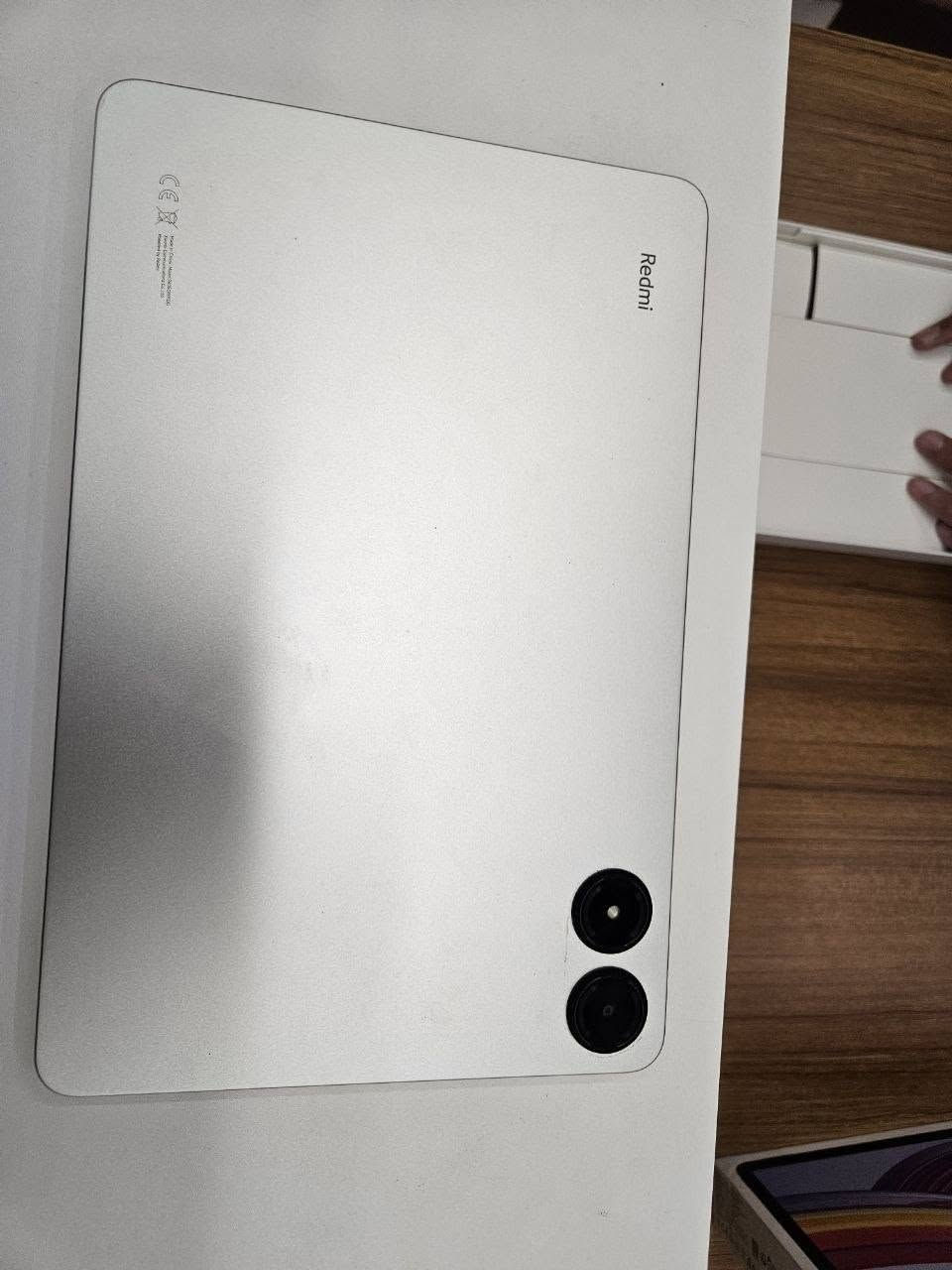 Redmi pad pro 
Ram 8 gb
Storage 256 gb
Snapdragon 7s gen 3
زۆر پاک و خاوێنە هیچ شوختی نییە
ئەشیای هەمووی لەگەڵە
جهاز کلش نضيف ما بيها شخط
مع کامل ملحقات
سعر ٣١٥،٠٠٠ السليمانية, العراق


**إذا كنت صاحب هذا الإعلان وتريد حذفه لأي سبب، رجاءا أرسل رسالة إلى الدعم الفني**