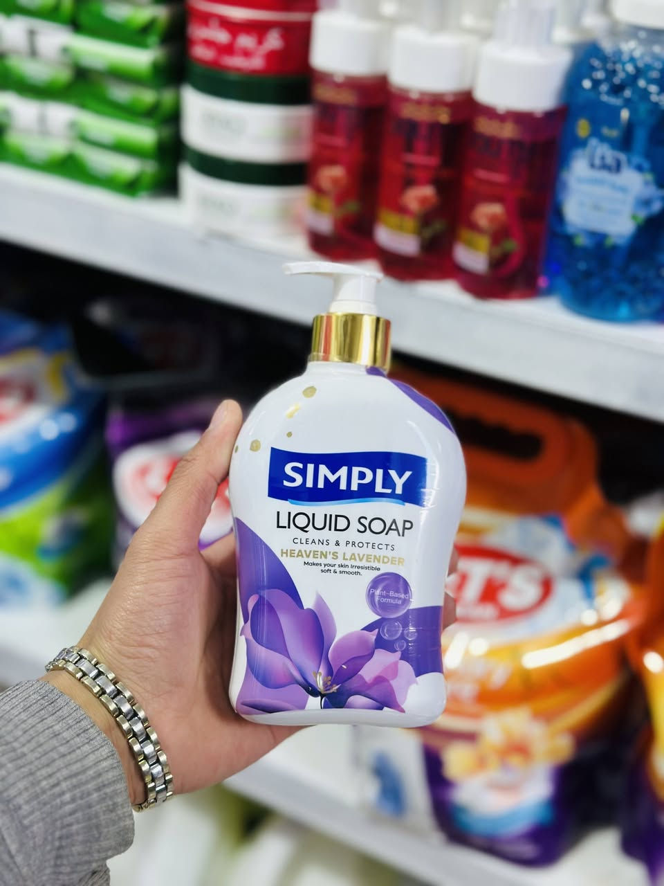 ✨ السلام عليكم ورحمة الله وبركاته
أسواق القيصر ترحب بكم ✨

🧼 منظفات وكالة ليتس الأصلية 🧼

متوفر الآن لدينا تشكيلة كاملة تشمل:
✔️ مساحيق غسيل (أوتوماتيك وباور) بأحجام متعددة
✔️ سوائل غسيل للملابس البيضاء والملونة
✔️ صابون سائل ومعطرات جو
✔️ بخاخ منظف المطبخ ومنظف الحمامات
✔️ مزيل بقع للأقمشة
✔️ سائل جلي بأحجام مختلفة
✔️ معطر أرضيات متعدد الاستعمالات
✔️ شامبو، بلسم شعر، وشاور جسم

🔹 جودة عالية
🔹 رائحة ثابتة
🔹 أسعار وكالة 🔥

📍 الموقع: جنوب الموصل – ناحية الشورة – قرب القيصرية
📌 زورونا اليوم
أسواق القيصر – كلشي يخص البيت بمكان واحد 🤍


**إذا كنت صاحب هذا الإعلان وتريد حذفه لأي سبب، رجاءا أرسل رسالة إلى الدعم الفني**