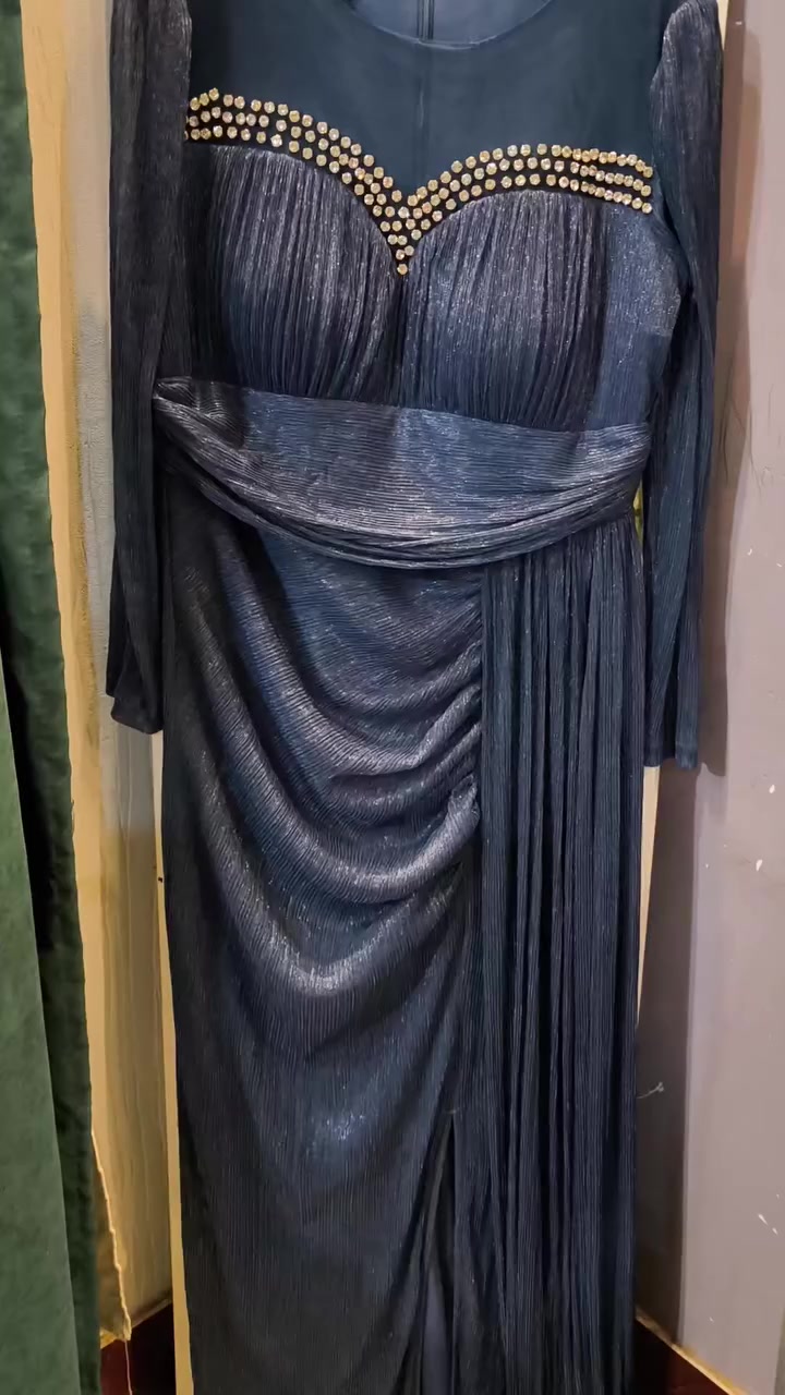 فستان مناسبات ق46/48 يجنن بالبس حيل حلو من لبسته كله سئلت عنه ملبوس 3 ساعات بس اخذته ب80 جماله بالبس لا يوصف ابيعه ب50 نظيف اصلا بعده جديده


**إذا كنت صاحب هذا الإعلان وتريد حذفه لأي سبب، رجاءا أرسل رسالة إلى الدعم الفني**