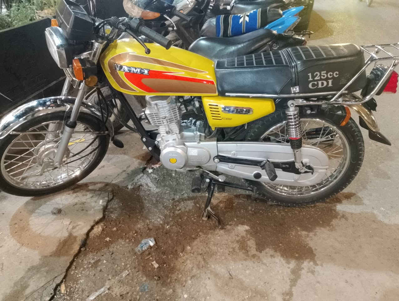 سلام عليكم دراجه امتياز نضافه 99 بدون وراق تجي من الوكيل ***********
