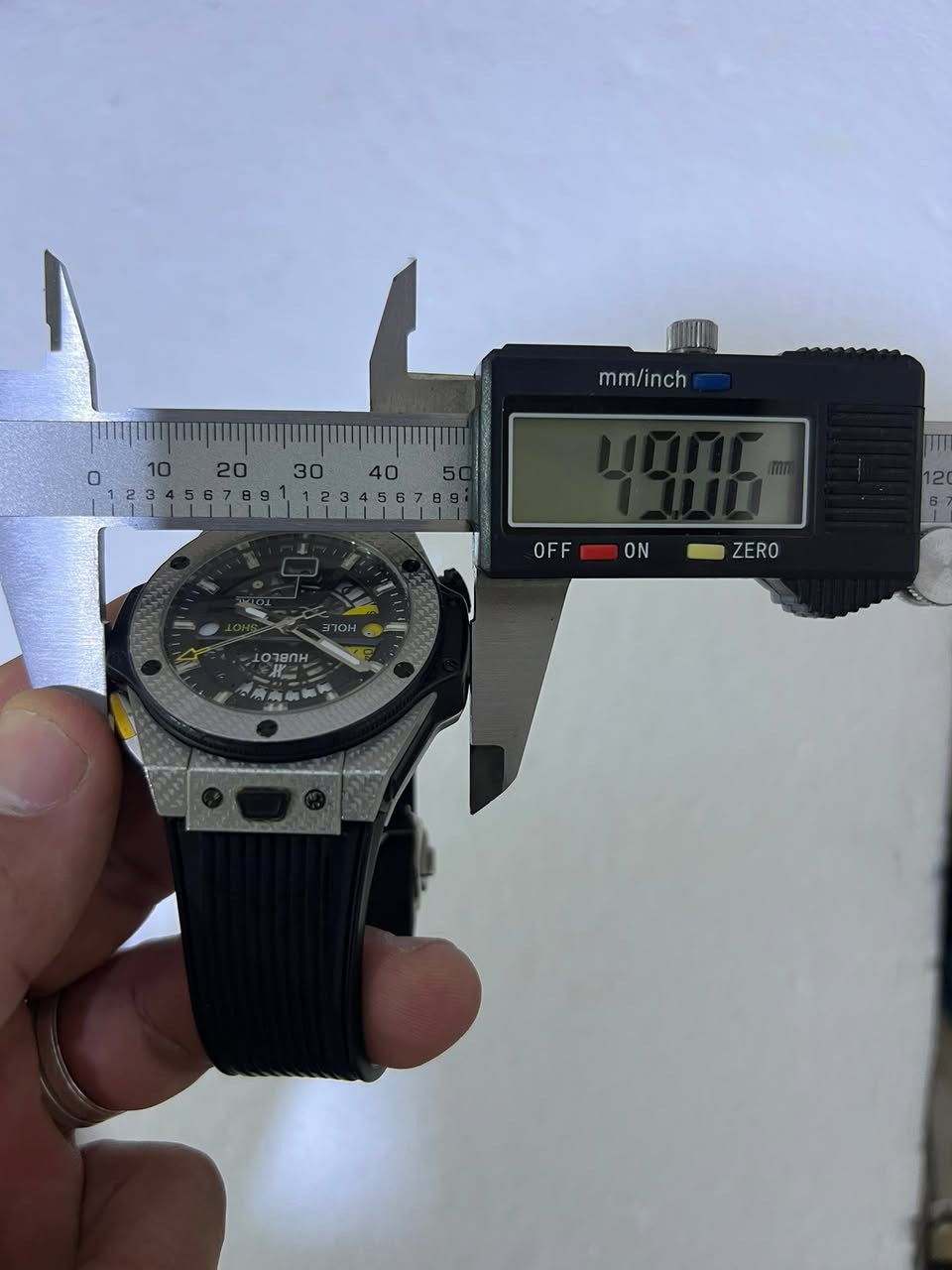 هابلوت بطاريه ياباني الأصل من ساعة هوبلو بيج بانج بي في دي يونيكو جولف 45 مم
سعر السويري 7000$ دولار 
سعر هاذي الساعه 300. الف عراقي للمهتمين فقط 
توصيل جميع المحافظات


**إذا كنت صاحب هذا الإعلان وتريد حذفه لأي سبب، رجاءا أرسل رسالة إلى الدعم الفني**